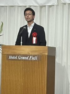 髭の隊長の講演を聴き逆さ地図を眺める!