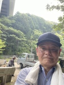 週末は本当に草刈りしています!
