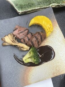 質問を終えて月を愛でる。